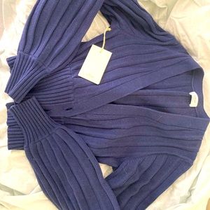 Aritzia Wilfred plunge cardigan